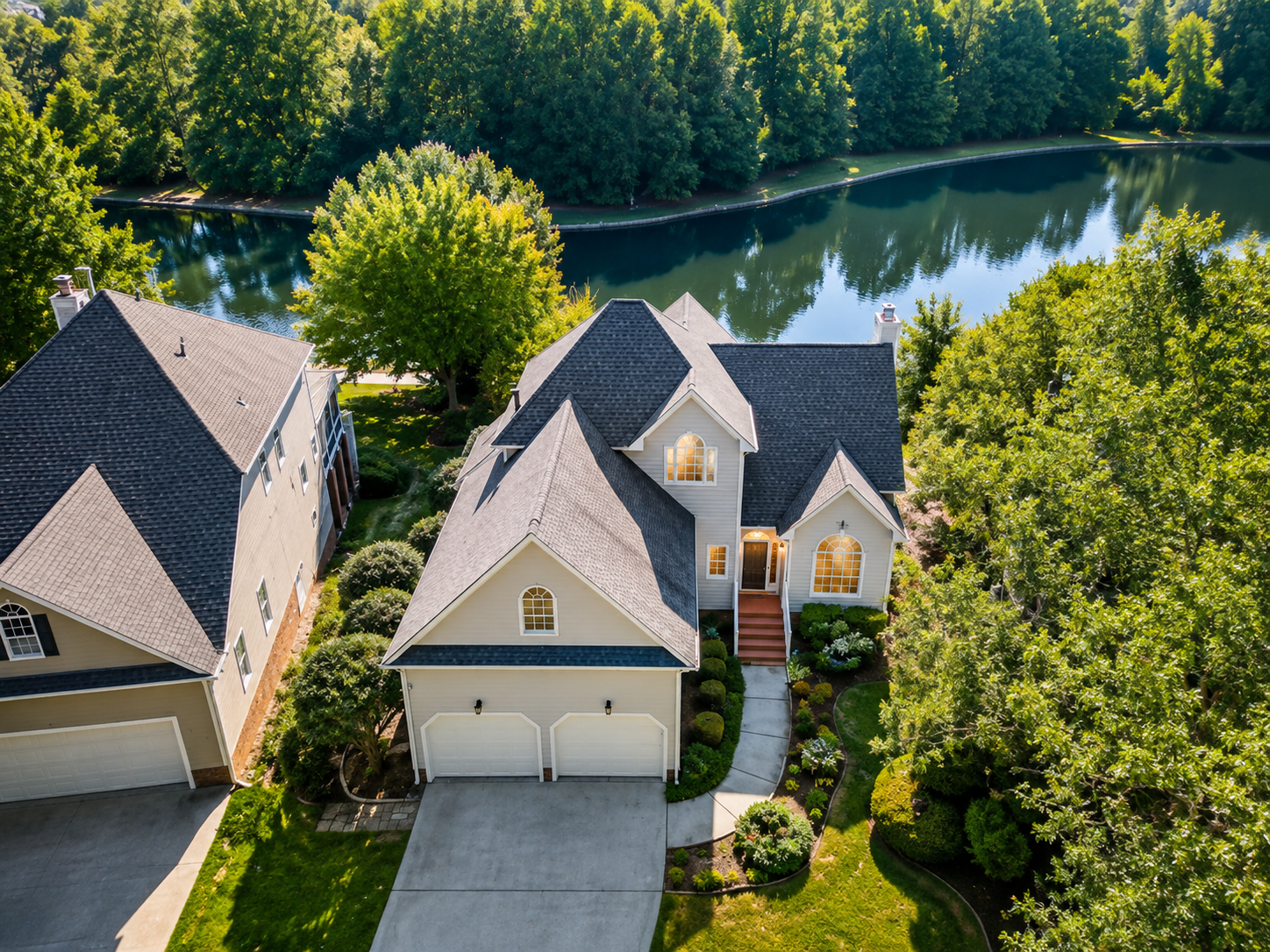Highlands Lake в Lochmere, Cary NC